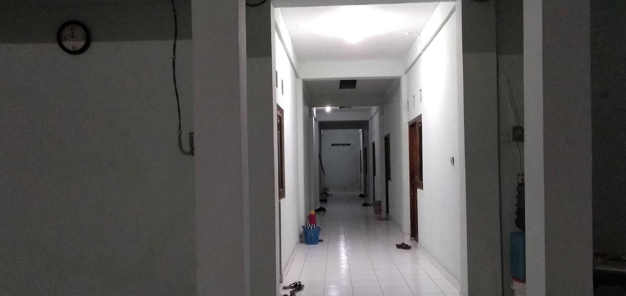 Spot On 93020 Rumah Singgah Ganjuran Bantul Εξωτερικό φωτογραφία