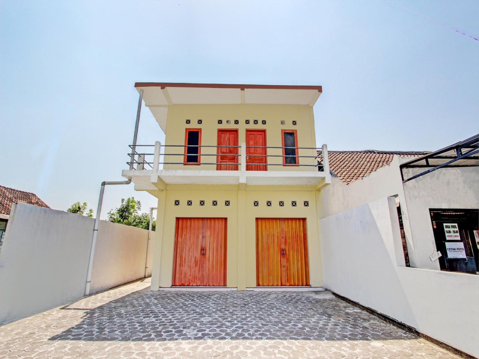 Spot On 93020 Rumah Singgah Ganjuran Bantul Εξωτερικό φωτογραφία
